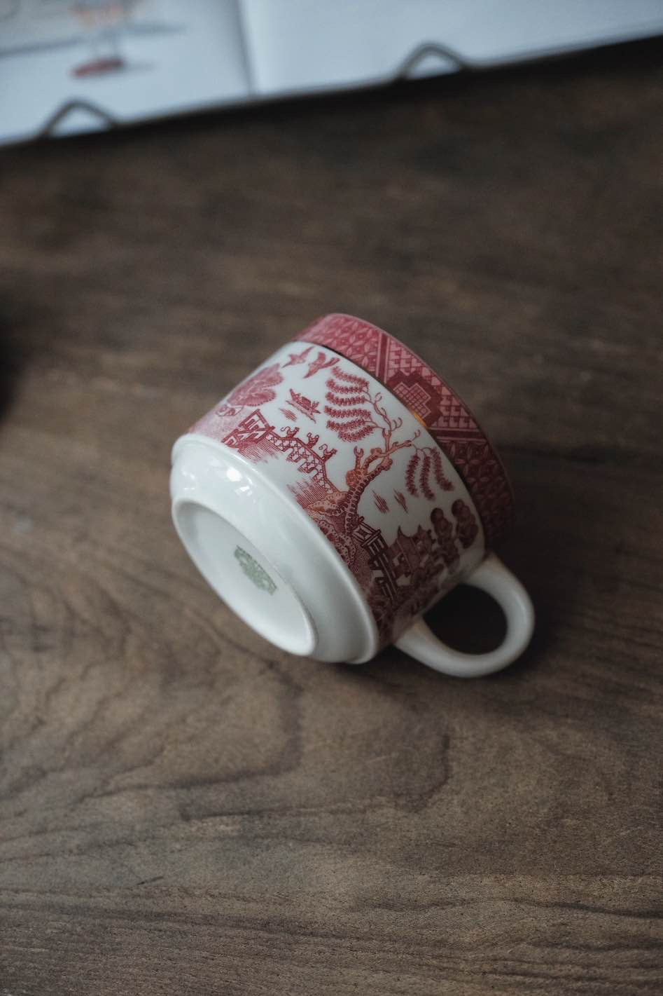 ($180)日本製NIKKO骨瓷紅柳山水畫片描金咖啡杯(250ml)