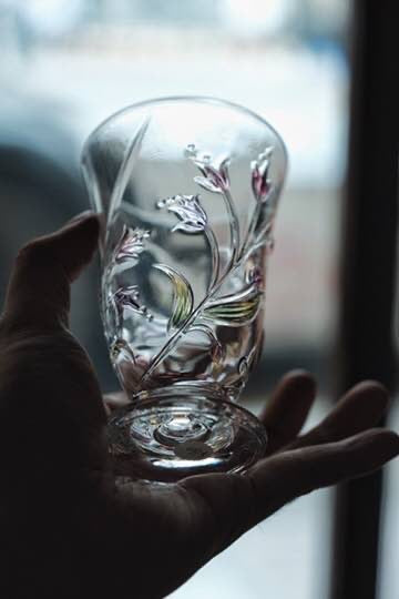 日本製 • 昭和 Aderia 彩色浮雕鈴蘭玻璃杯果汁杯(220ml)