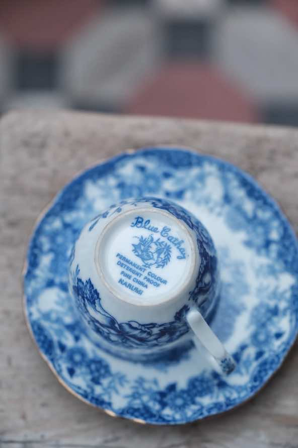 日本製·嗚海NARUMI青花仿古骨瓷細瓷杯碟(90ml)