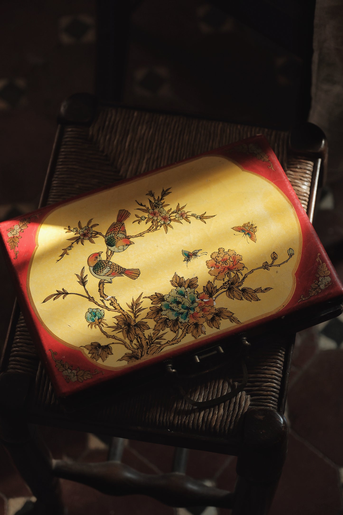 1980s Machine-Carved and Hand-Painted Faux-Ivory Bamboo-Backed Mahjong Set with Cat Tiles