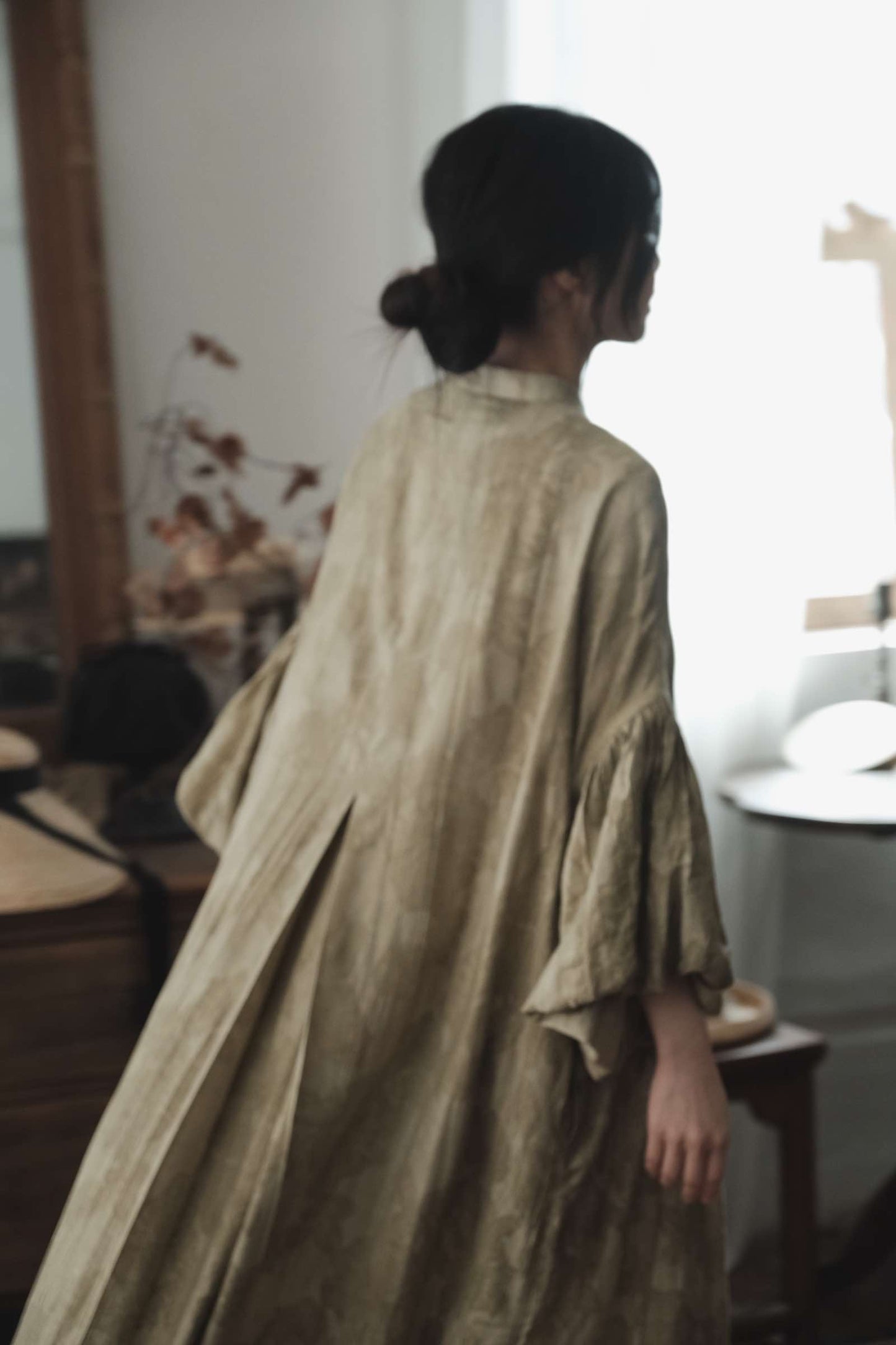 艾染天絲麻法式泡袖洋服