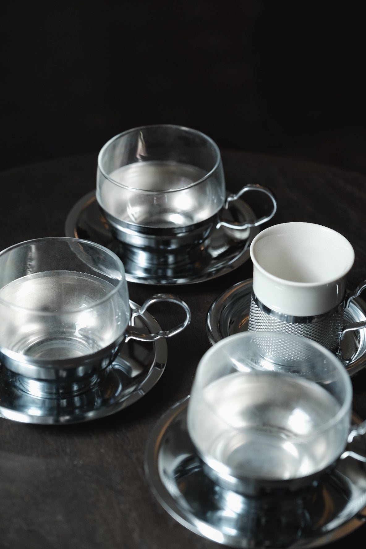 ($120) 特惠 日本製· 鏤空金屬杯碟一套