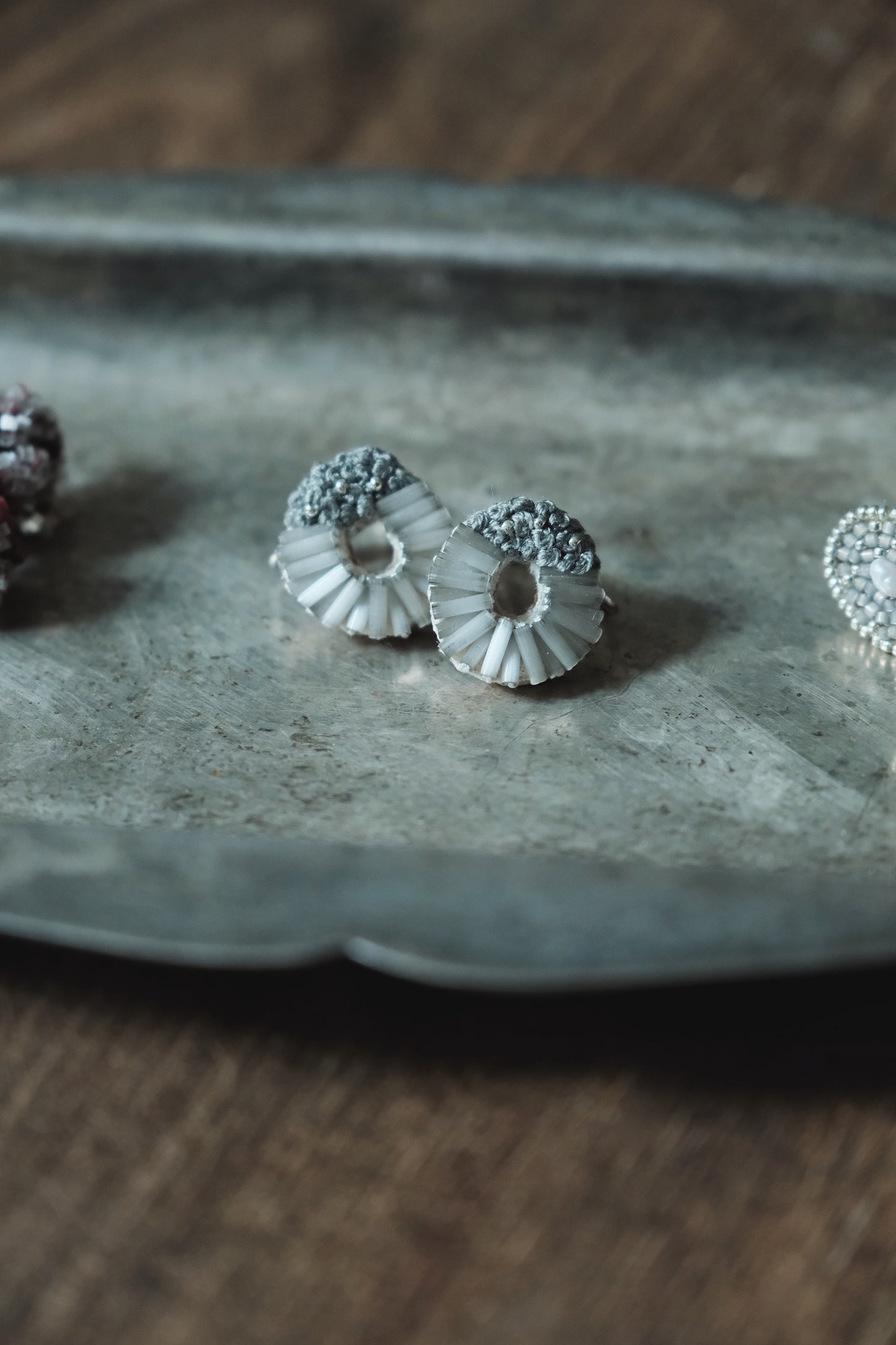 日本玻璃管珠 | 法國dmc純棉繡
線 耳環