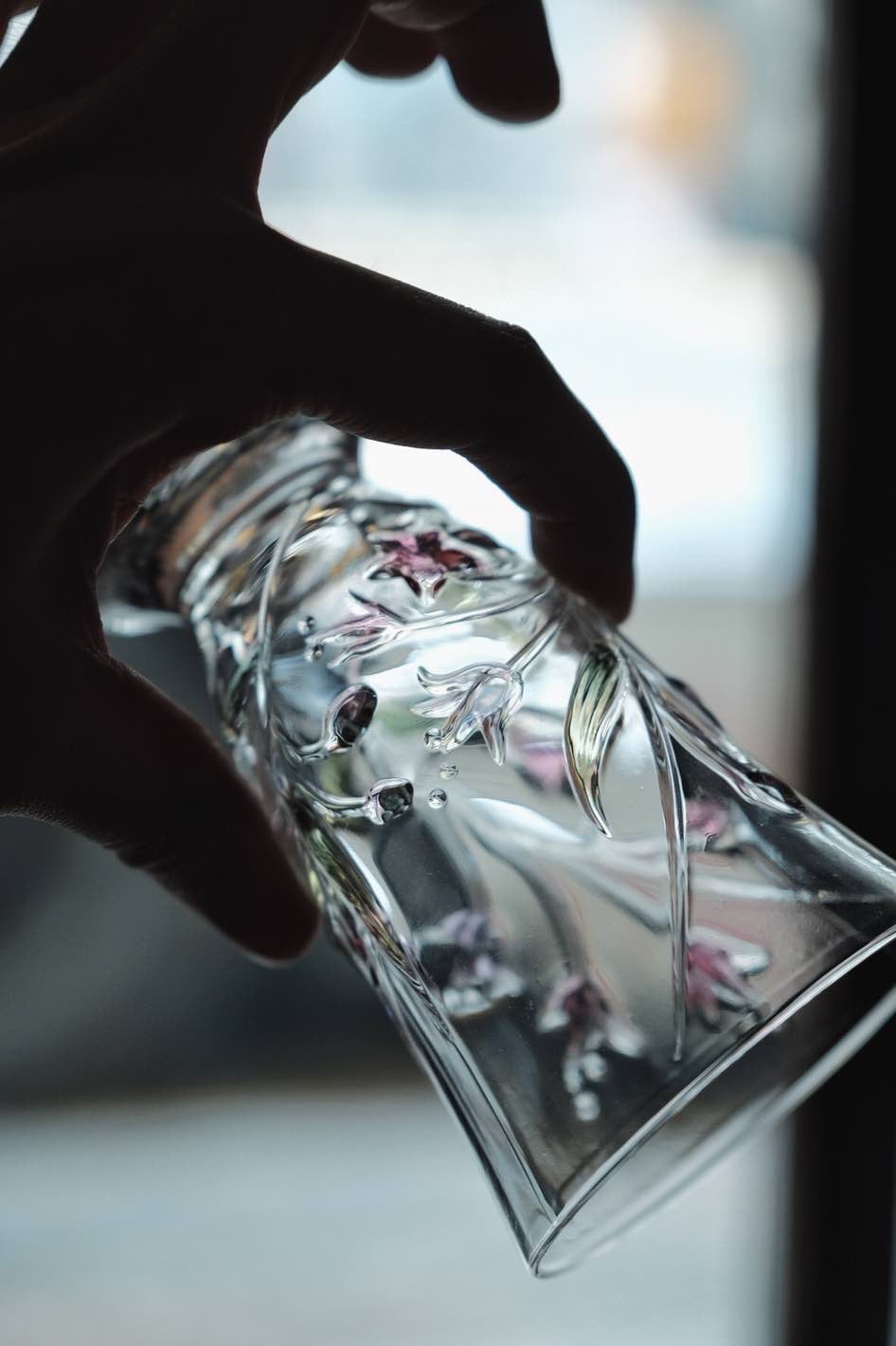 日本製 • 昭和 Aderia 彩色浮雕鈴蘭玻璃杯果汁杯(220ml)
