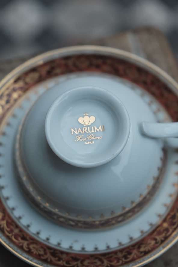 日本製嗚海NARUMI描金花紅骨瓷紅茶杯碟(180ml)
一杯一碟