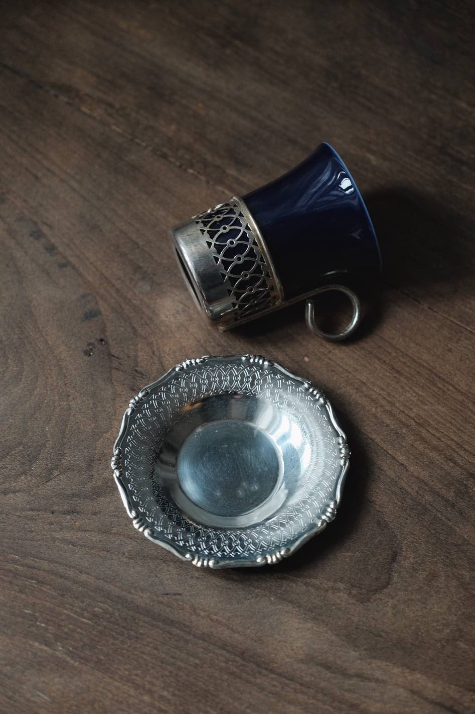 日本製· 窄型鏤空金屬皇家藍陶瓷杯碟一套(105ml)