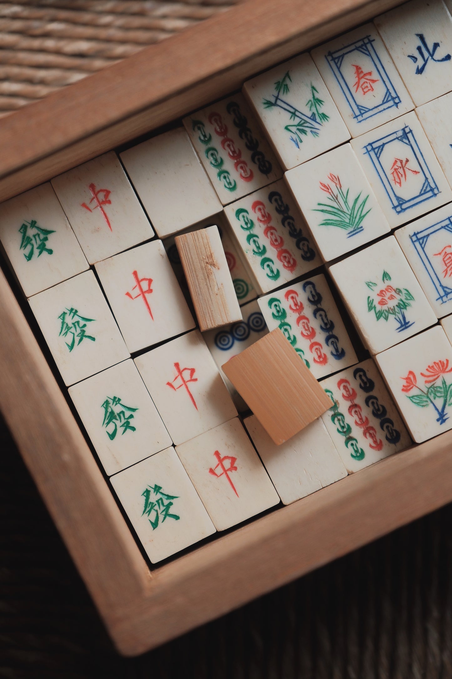 Vintage 1960s Hand-Carved Bamboo and Bone Blank flower tiles mahjong set