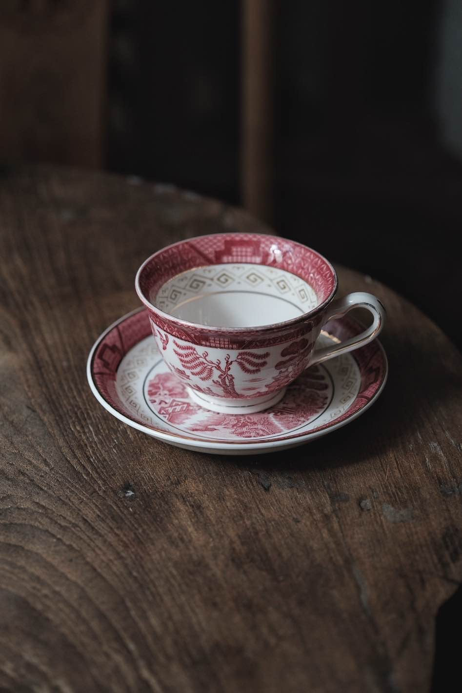 日本製NIKKO骨瓷紅柳山水畫片描金咖啡杯(210ml)