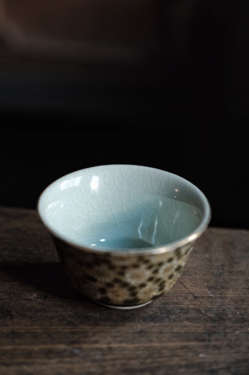 日本九谷燒手繪金調百花不落地茶杯(90ml)