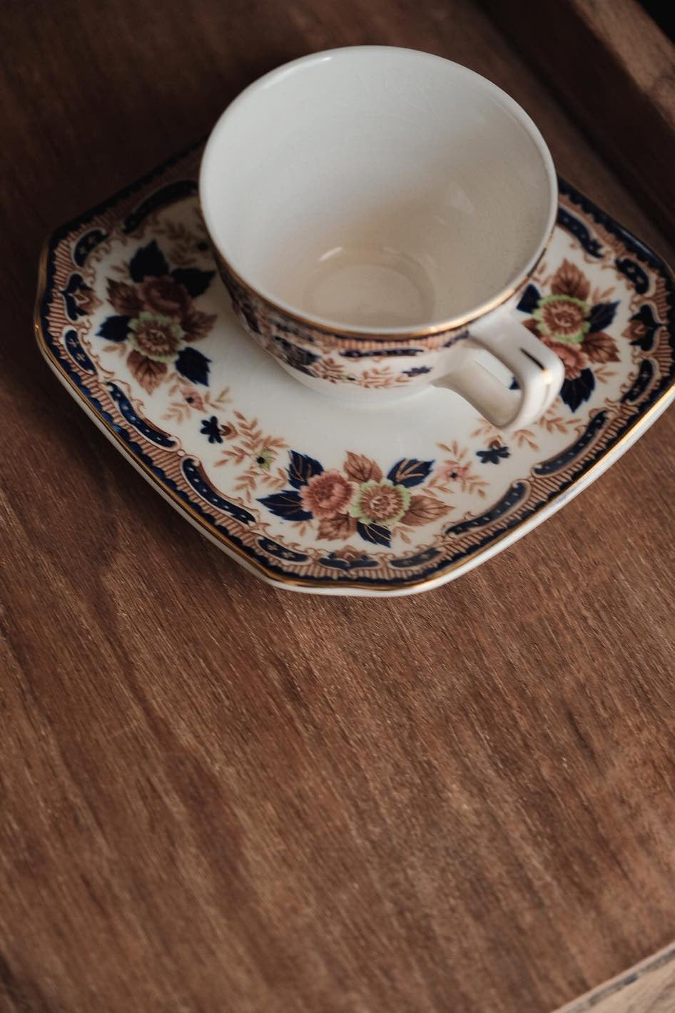 日本製NIKKO骨瓷彩繪描金畫片咖啡杯(170ml)