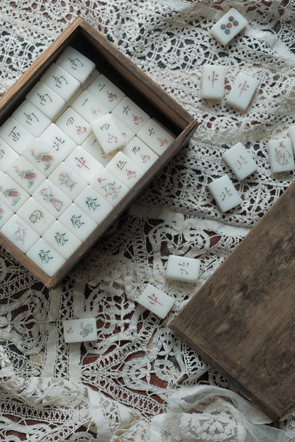 Hand-Carved Cat-Themed Mahjong Set(1970s)