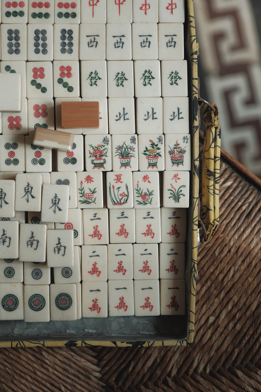 1960s Hand-Carved Bone-Inlaid Bamboo-Backed Mahjong Set with Original Box