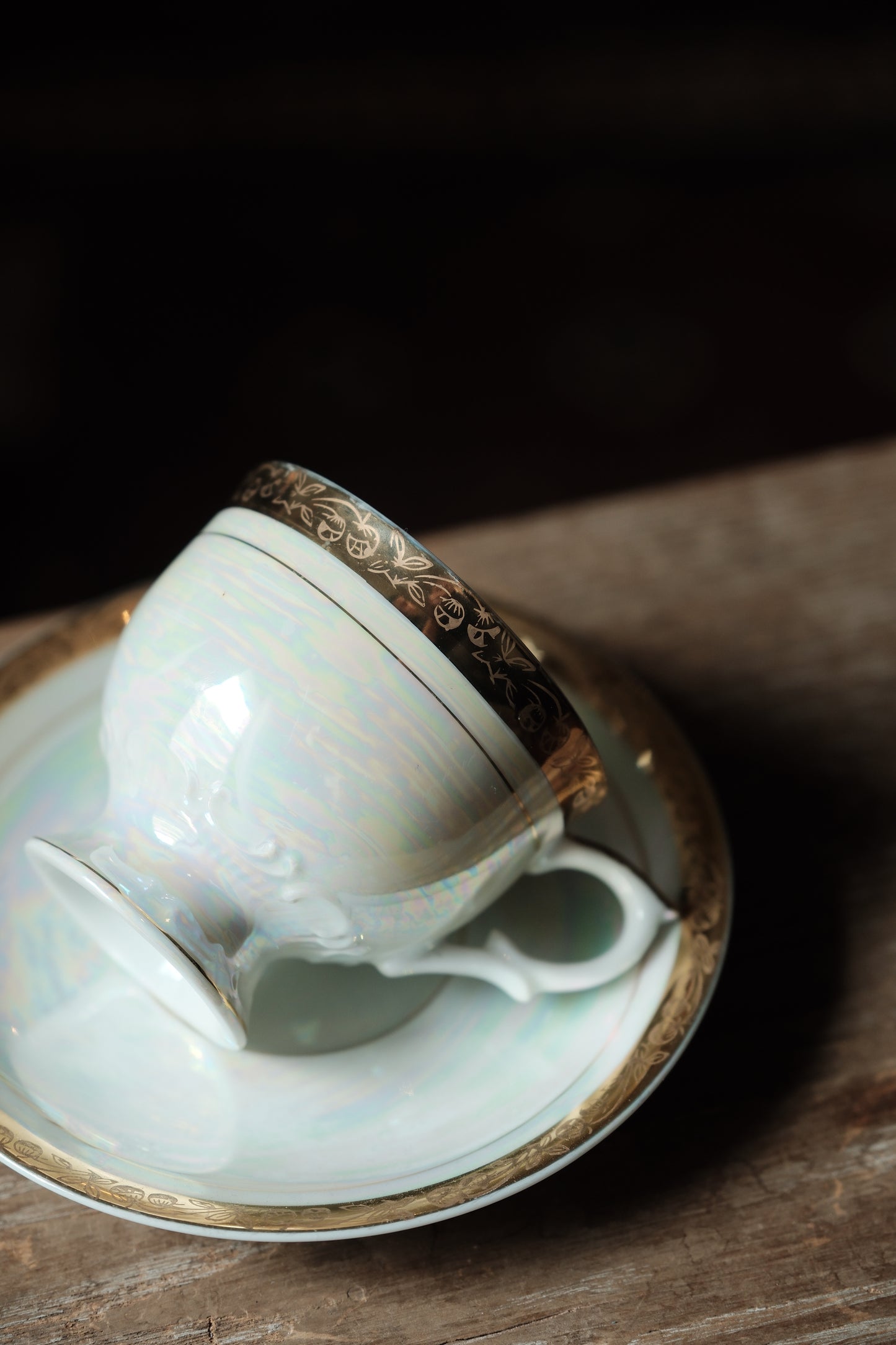 日本製·金花邊貝殼釉浮雕描金花茶紅茶杯(180ml)