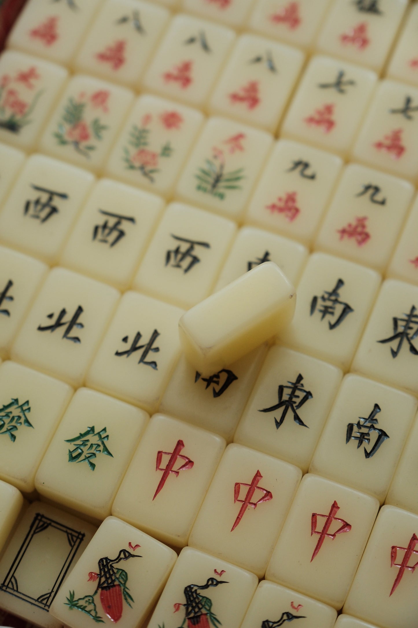 人手雕刻•密胺小型手雕刻麻雀連原裝盒