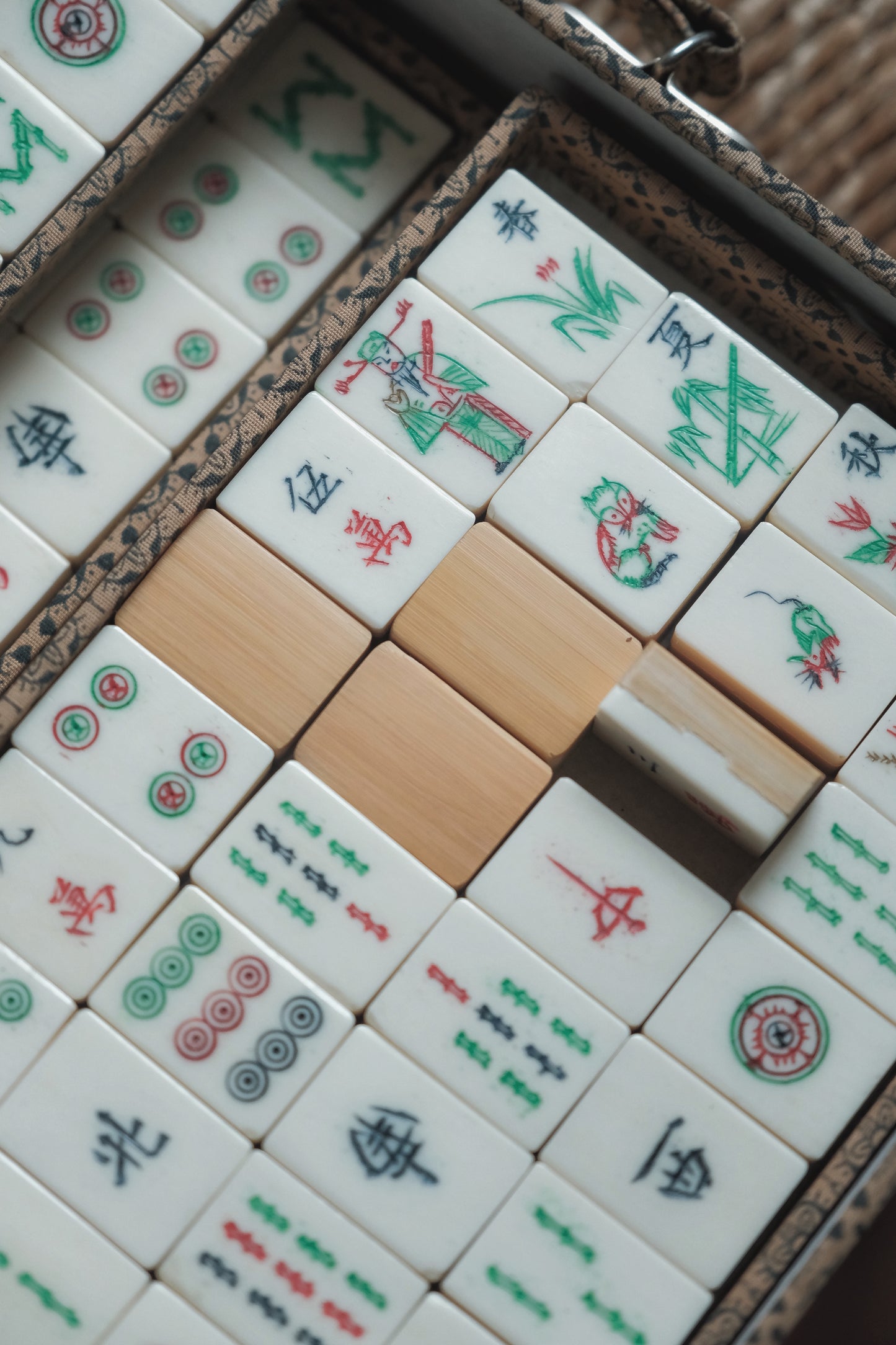 1970s Vintage Hand-Carved Bone-and-Bamboo Mahjong Set with Original Box