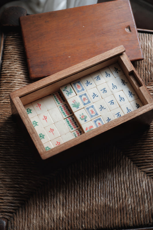 Vintage 1960s Hand-Carved Bamboo and Bone Blank flower tiles mahjong set