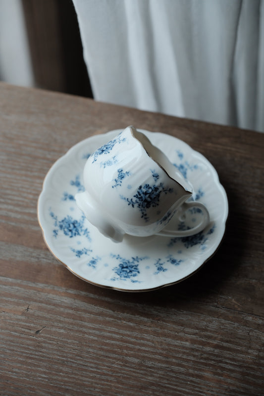 日本製·Hoya花卉白浮雕描金內繪咖啡杯(190ML)