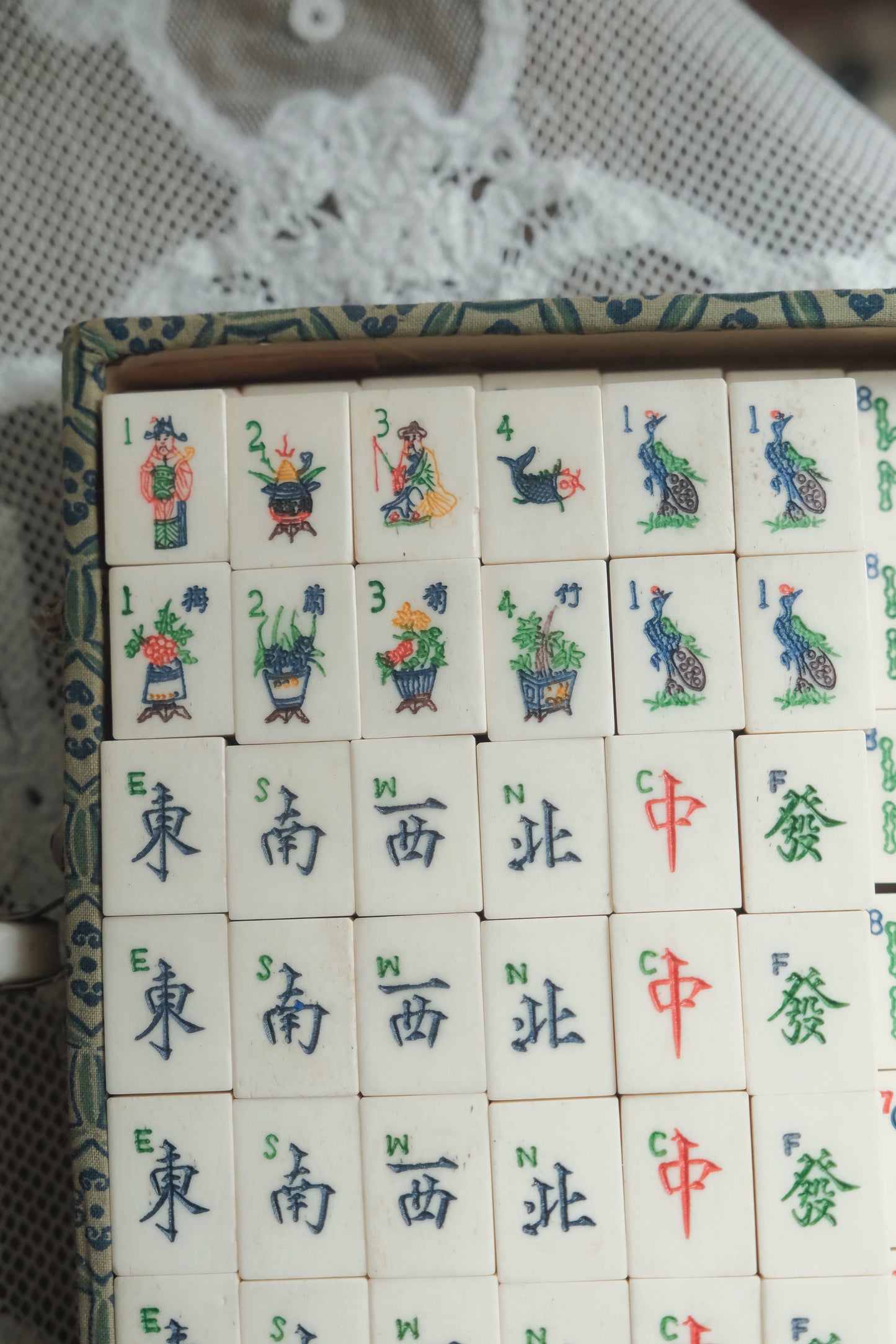 1970s Bamboo-backed Mahjong Set, Lathe-Engraved Export Edition