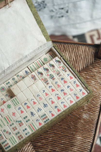 1970s Vintage Hand-Carved Bone-inlaid Bamboo-backed Mahjong Set