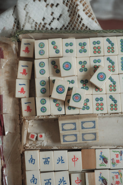 1980s Vintage Hand-Carved Bone-inlaid Bamboo-backed Mahjong Set with 4 Wild Tiles (148 Tiles in Total)