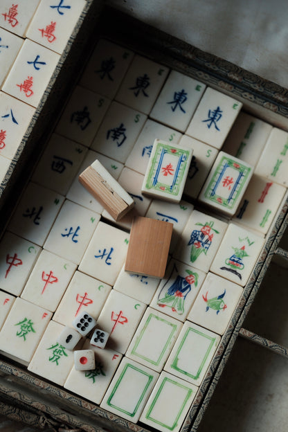 人手牛骨雕刻•竹骨榫接小型手雕刻麻雀連原裝盒