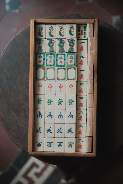 Vintage 1970s Bamboo-Backed Hand-Carved Sichuan style figure tile mahjong set.