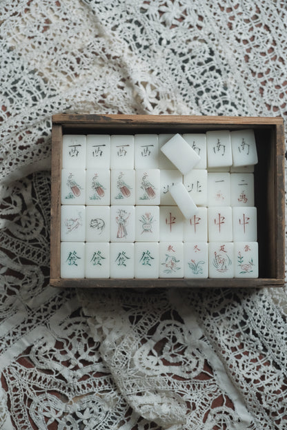 Hand-Carved Cat-Themed Mahjong Set(1970s)