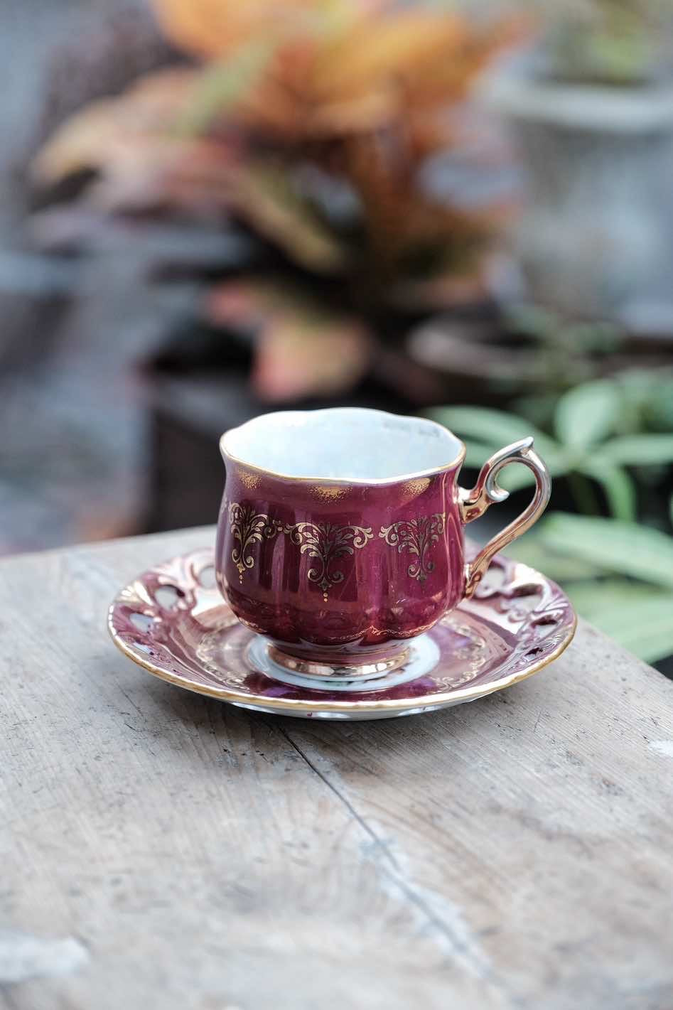 ·已停產Ohashi貝殼釉浮雕描金花茶紅茶杯(200ml)