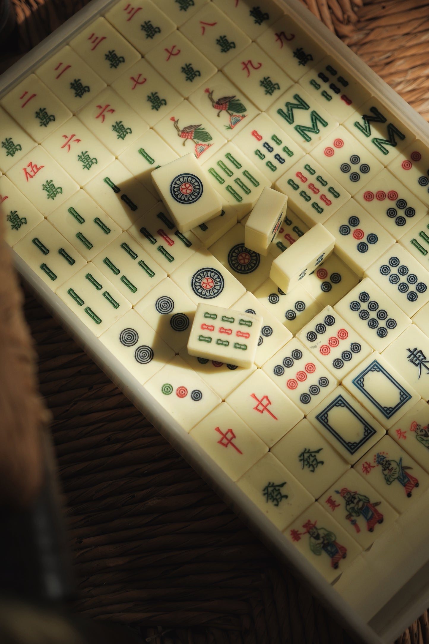 1970s Vintage Lathe-turned Machine-Engraved Figure Carved Mahjong Set