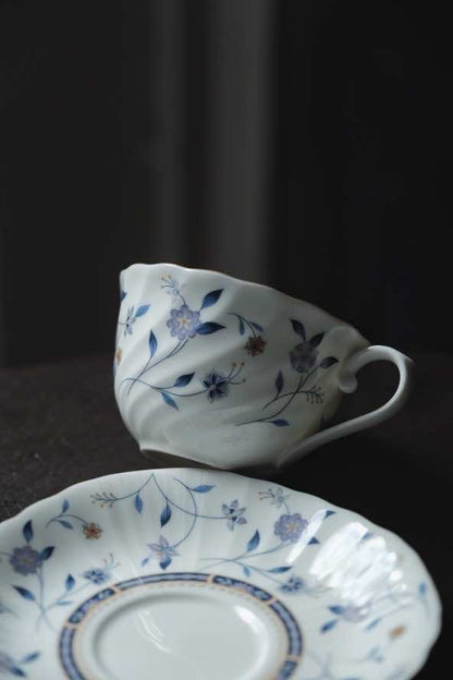 日本製嗚海NARUMI 滿繪花卉描金骨瓷杯連碟(200ml)