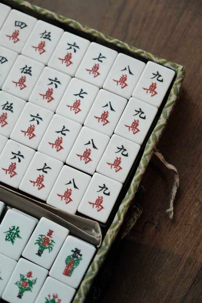 ($180自取)膠黑背小型麻雀連紙盒 貓牌