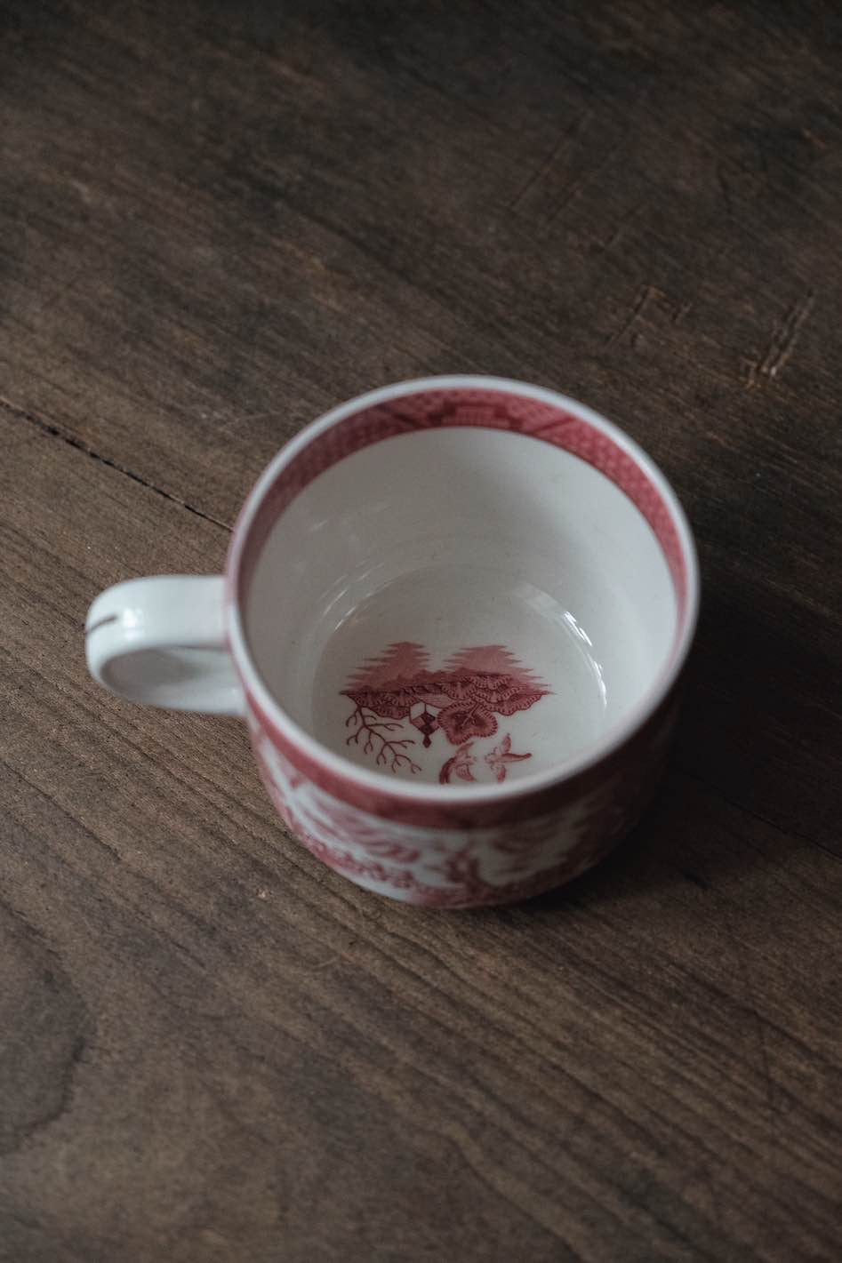 ($180)日本製NIKKO骨瓷紅柳山水畫片描金咖啡杯（250ml）