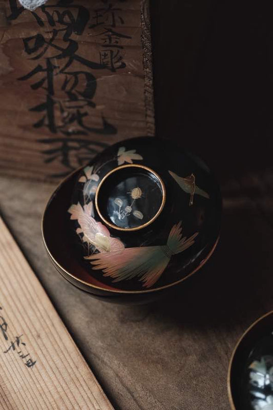 ($100)日本製• 明治全木胎漆器描金鳥花蓋碗