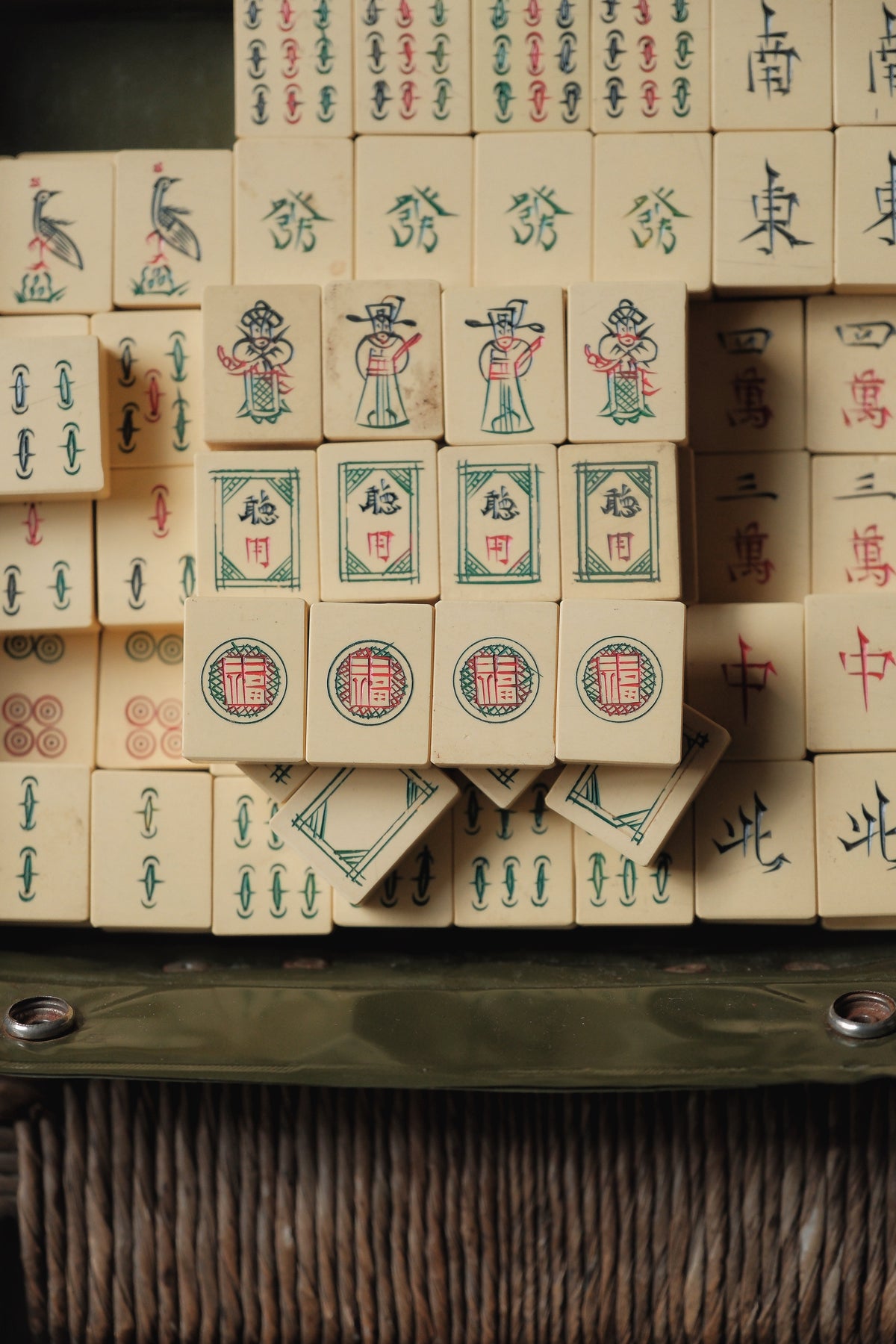Vintage 1980s Hand-carved faux-bone Sichuan 'Fu' (Fortune) character mahjong set
