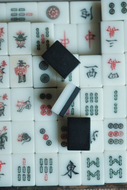 1970s Hand-carved Mahjong set with cat flower tiles