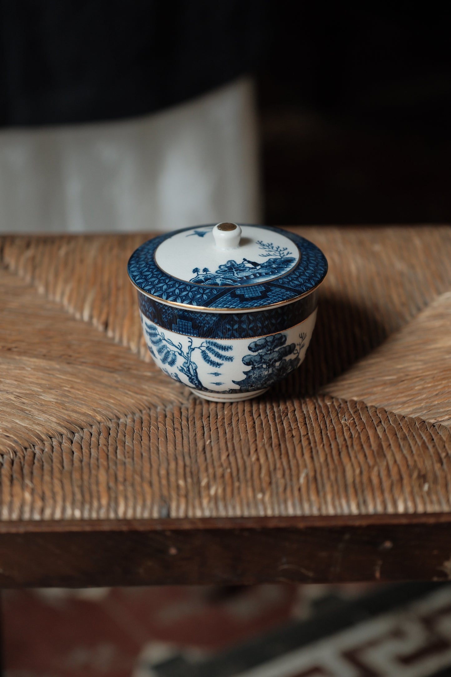 日本製NIKKO骨瓷青花柳樹付染描金三才蓋杯（170ml）