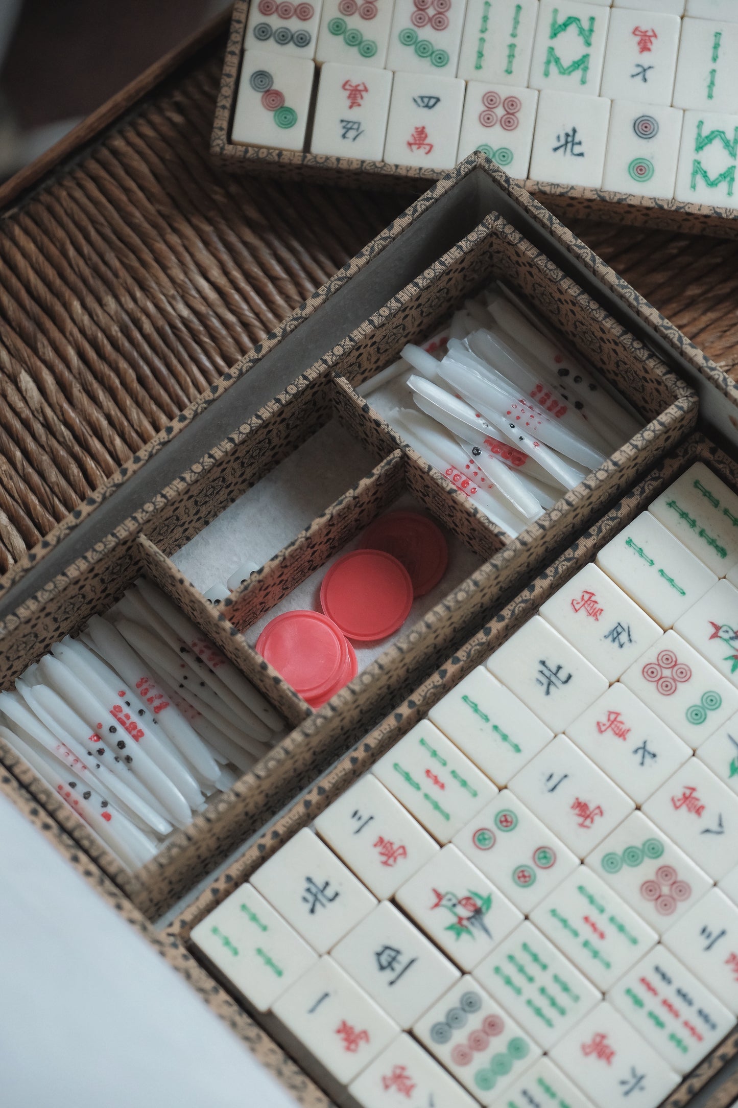 1970s Vintage Hand-Carved Bone-and-Bamboo Mahjong Set with Original Box