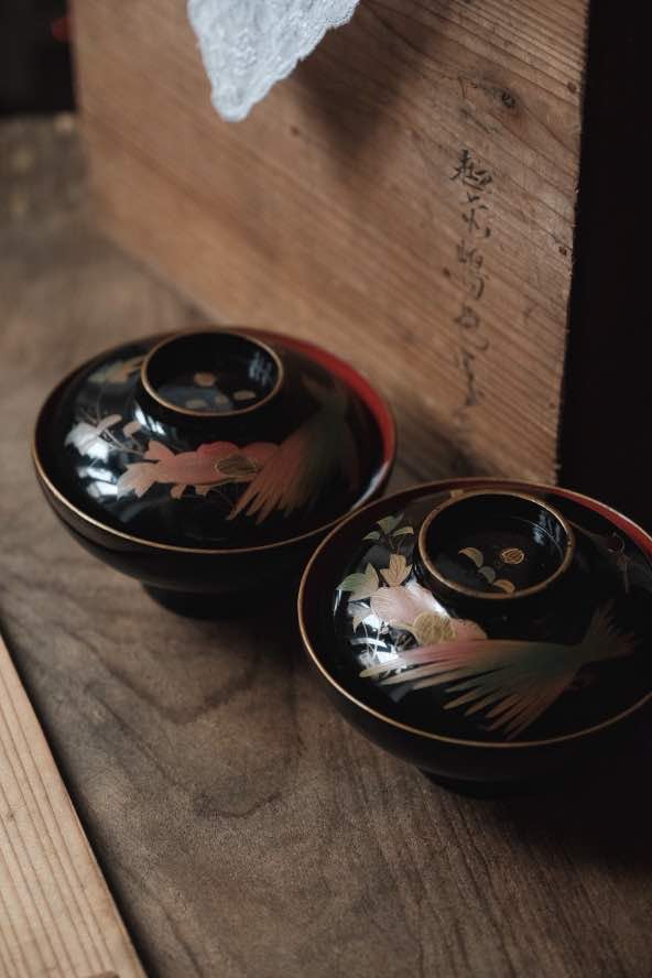($100)日本製• 明治全木胎漆器描金鳥花蓋碗