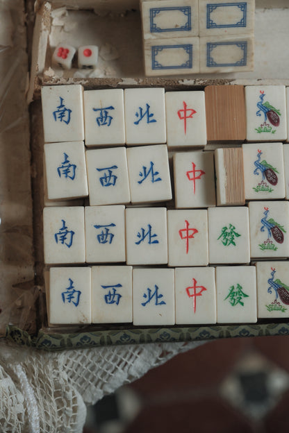 1980s Vintage Hand-Carved Bone-inlaid Bamboo-backed Mahjong Set with 4 Wild Tiles (148 Tiles in Total)