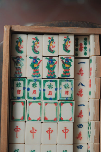 Vintage 1970s Bamboo-Backed Hand-Carved Sichuan style figure tile mahjong set.