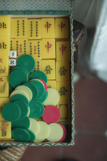1980s Hand-Carved Mahjong Set in Goose-Fat Yellow Cat Flower Tiles