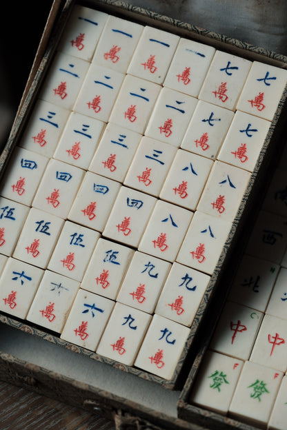 人手牛骨雕刻•竹骨榫接小型手雕刻麻雀連原裝盒