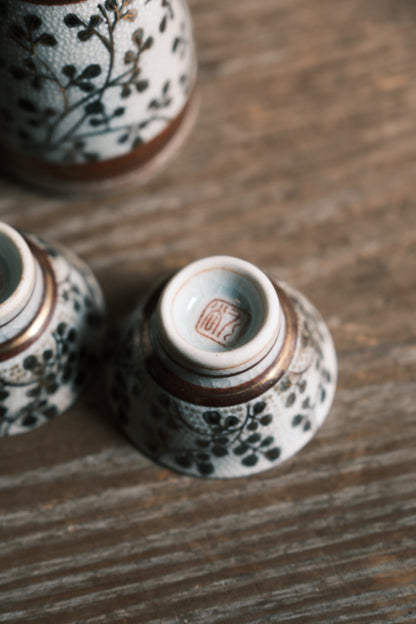 ($320)日本製·日本九谷燒點花赤繪梅花清酒杯連酒瓶