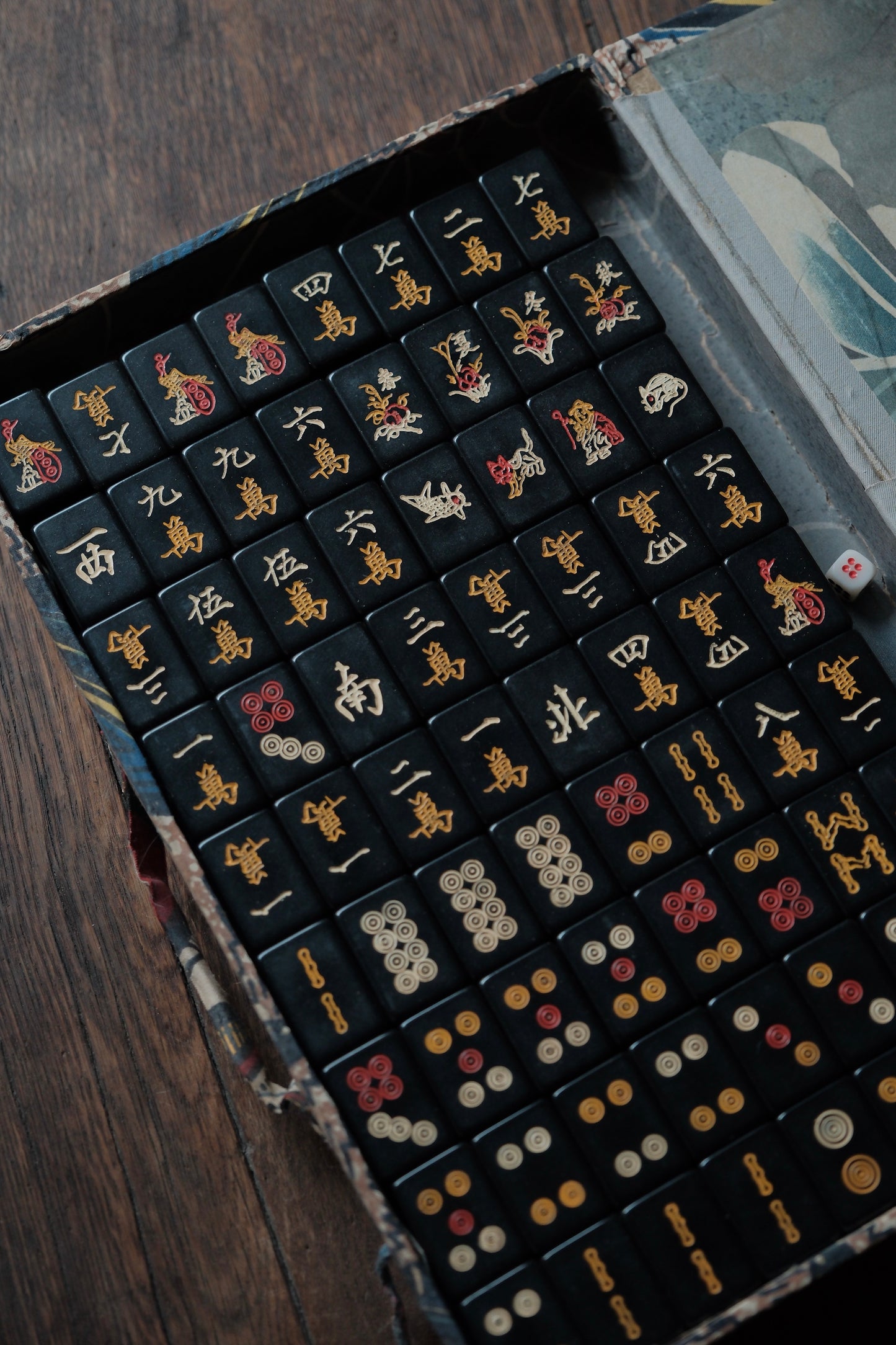 黑色電木人機雕刻貓貓麻雀連原紙盒