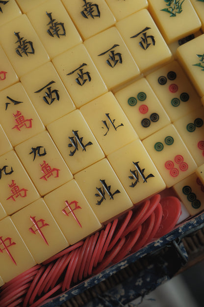 1970s Hand-carved Cat Mahjong set in 'Chicken-Fat' yellow resin