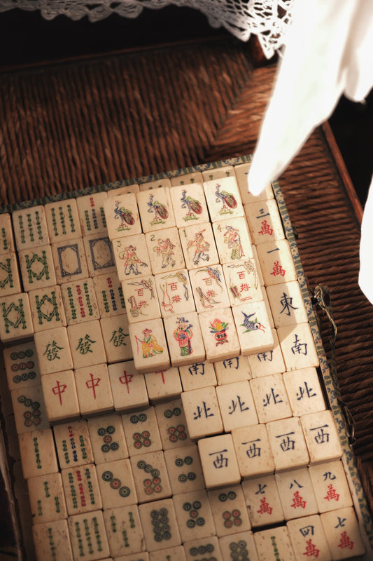 Vintage 1960s Hand-Carved Unique Iconography Flower Tiles Bone & Bamboo Mahjong