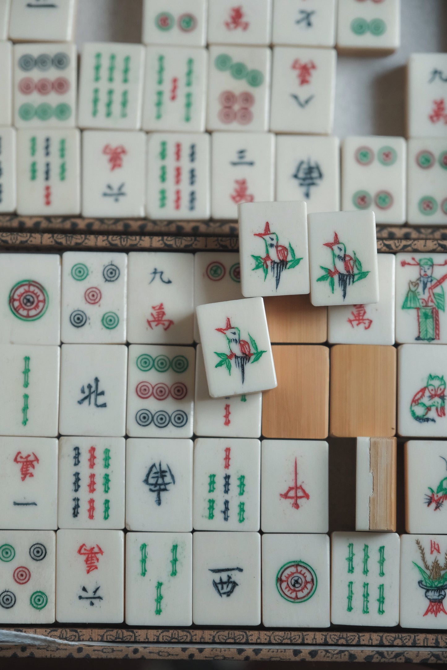 1970s Vintage Hand-Carved Bone-and-Bamboo Mahjong Set with Original Box