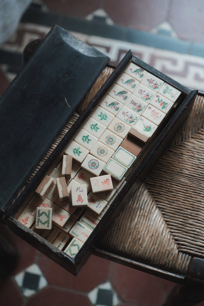 Vintage 1960s Hand-carved bone and bamboo inlaid mahjong set