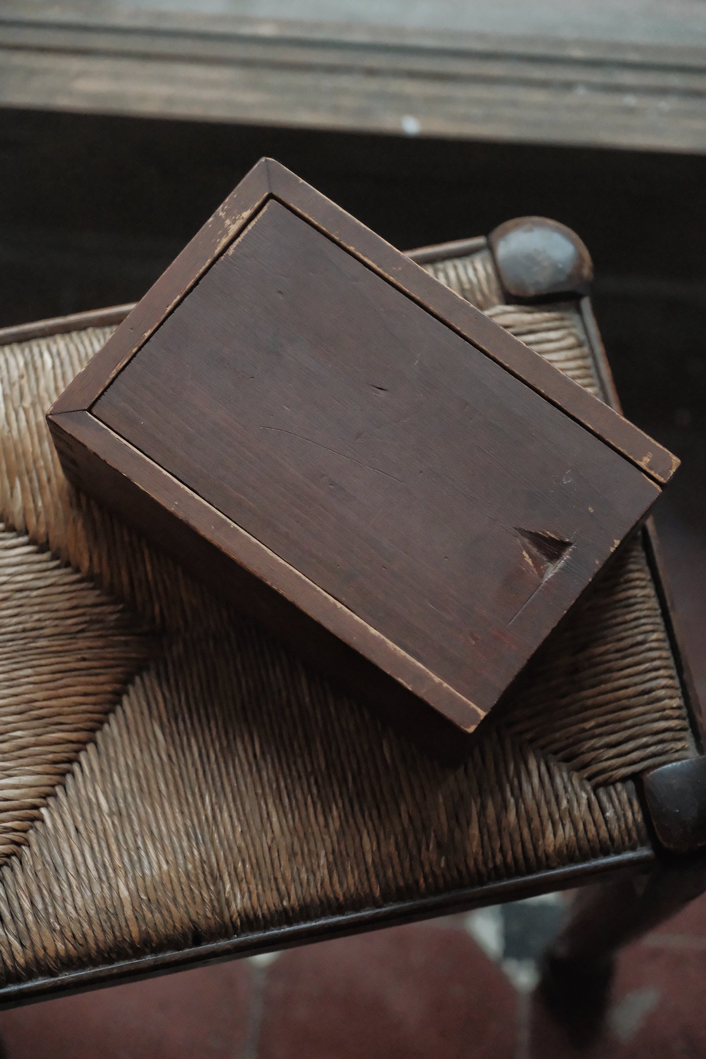 1960s Hand-Carved Bone-Inlaid Bamboo-Backed Sichuan-Style Mahjong Set with Wooden Box
