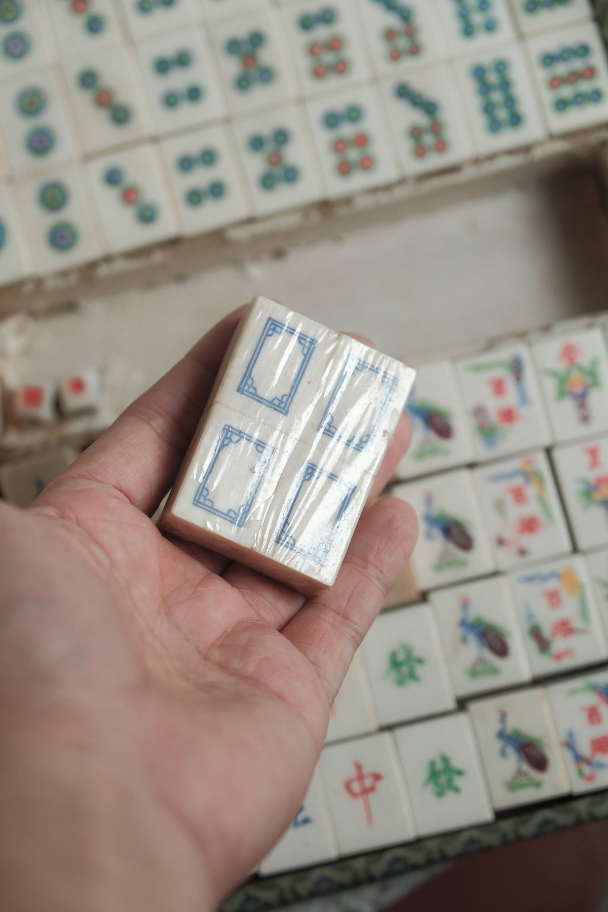 1980s Vintage Hand-Carved Bone-inlaid Bamboo-backed Mahjong Set with 4 Wild Tiles (148 Tiles in Total)